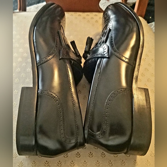 Bostonian Wing Tips (111.5) - Picture 5 of 6